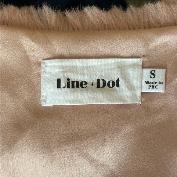 Line & Dot Plush Faux Fur Pink Teddy Jacket size S - Picture 10 of 11